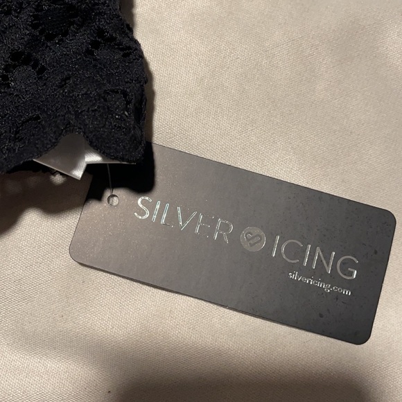 Silver icing “date night bralette” - Picture 2 of 6